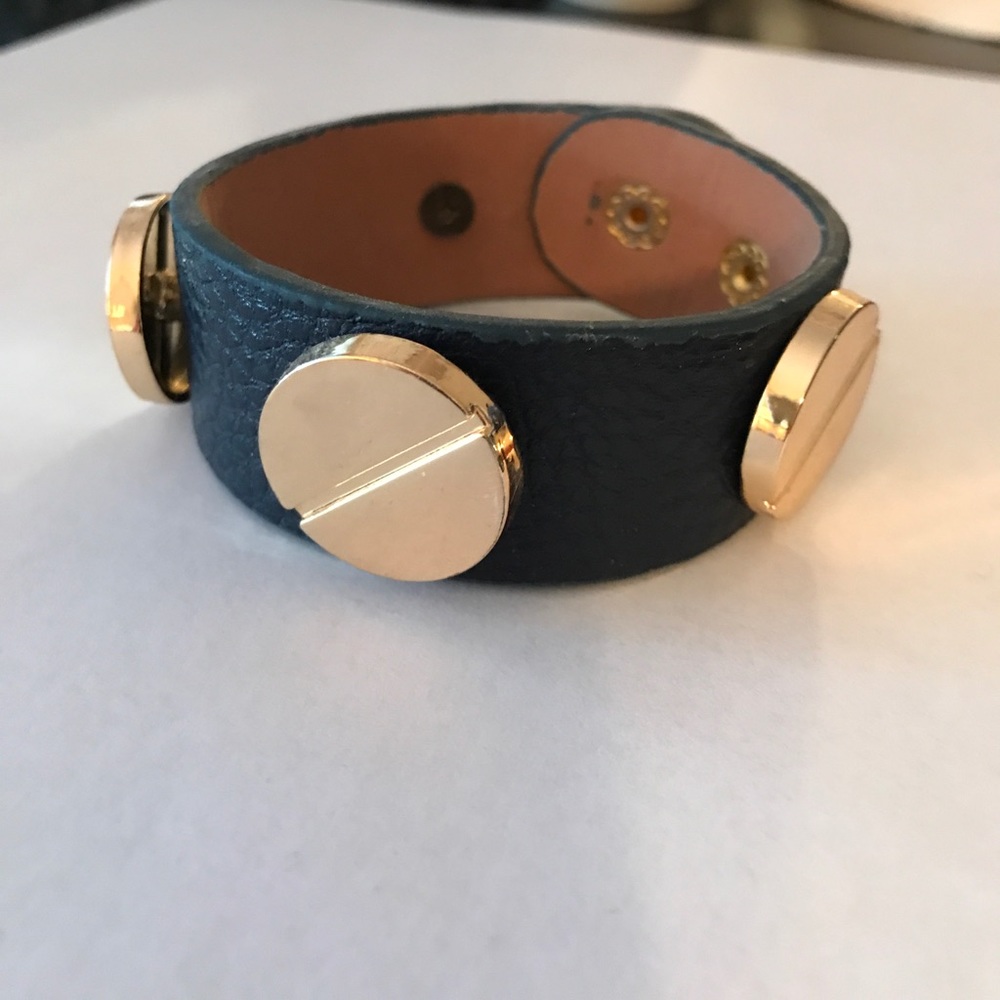 Leather bracelet