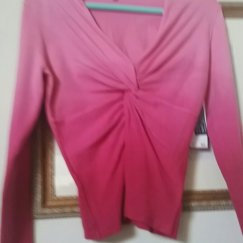 Beautiful 3/4 sleeve top