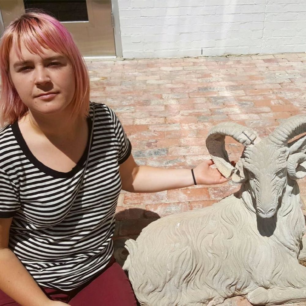 Meet your Posher, Laurel