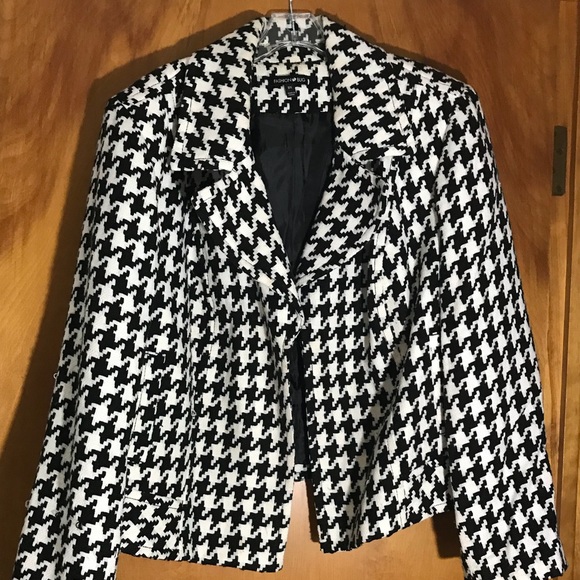 Fashion Bug Jackets & Blazers - Houndstooth blazer in size 3X