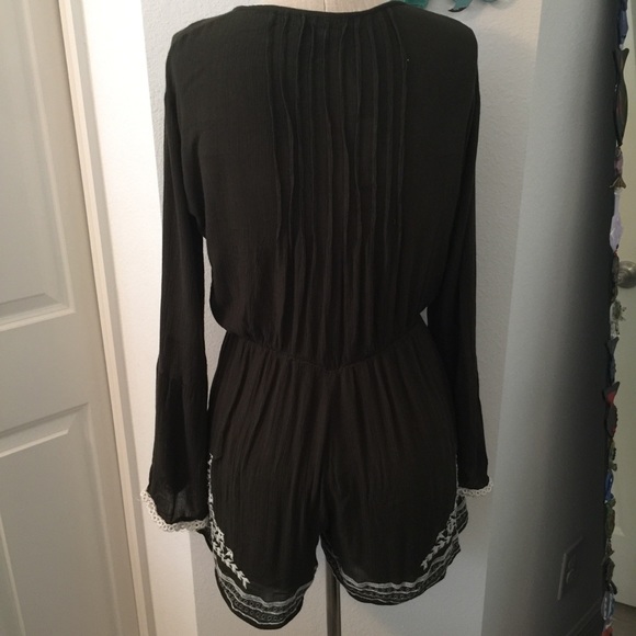 Olive and Cream Long Sleeve Romper - Picture 2 of 5