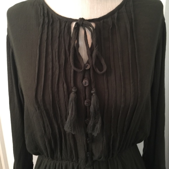 Olive and Cream Long Sleeve Romper - Picture 4 of 5