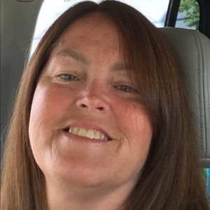 Meet your Posher, Debra