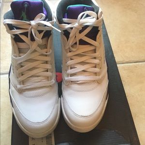JORDAN RETRO 5 Grapes