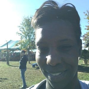 Meet your Posher, Angela