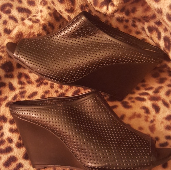 Dressy Wedge Sandal - Picture 6 of 6