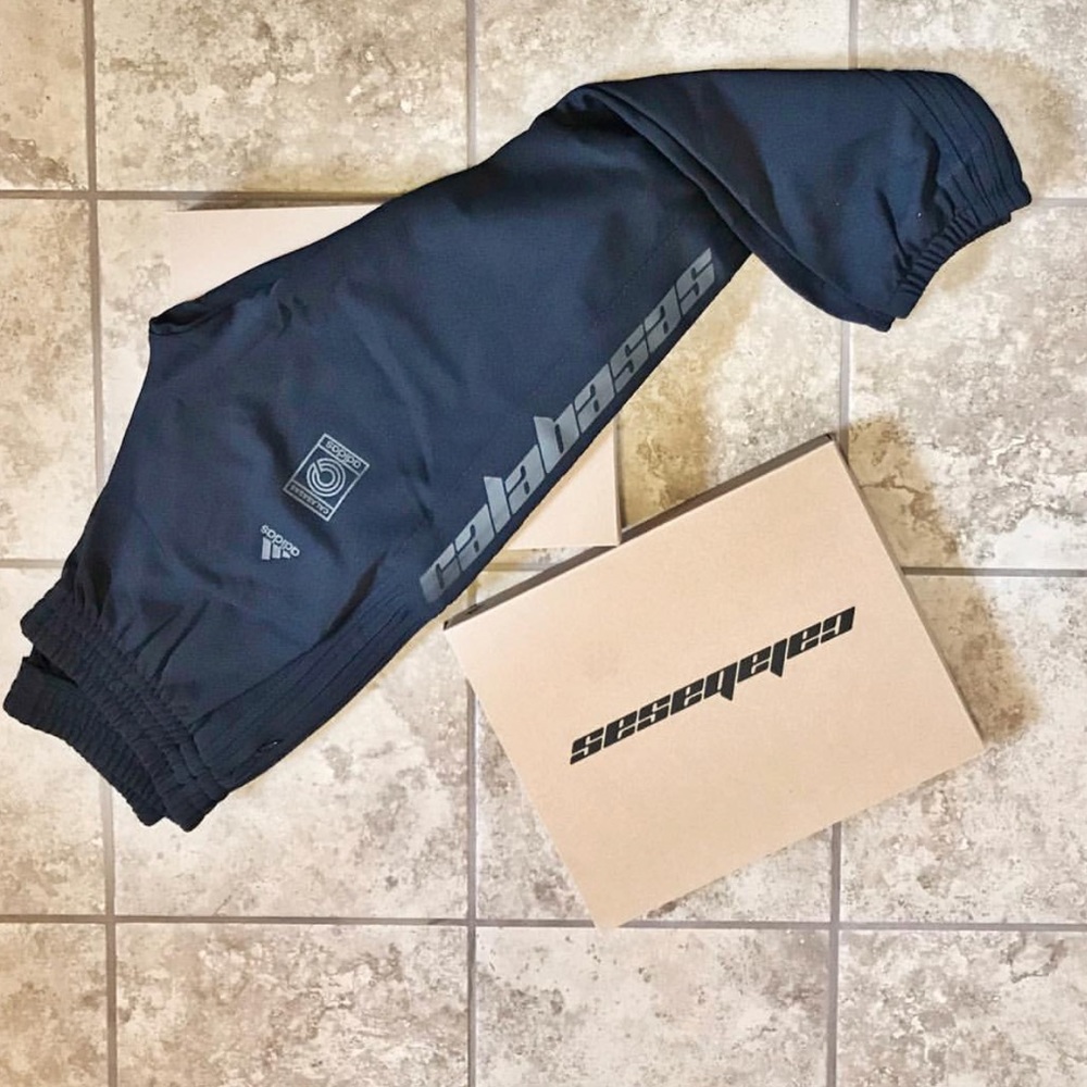 YEEZY  CALABASAS TRACK PANTS SIZE XS