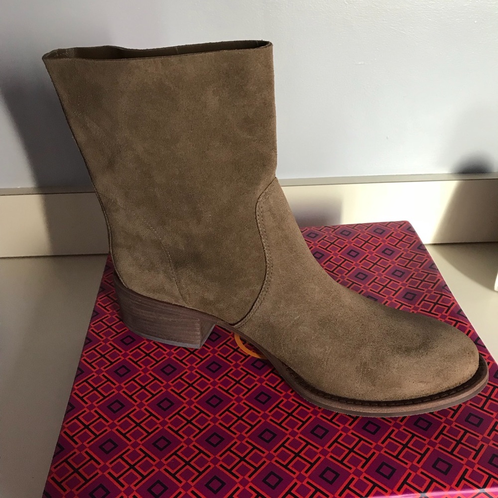 Tory Burch boots-NEW Size 10