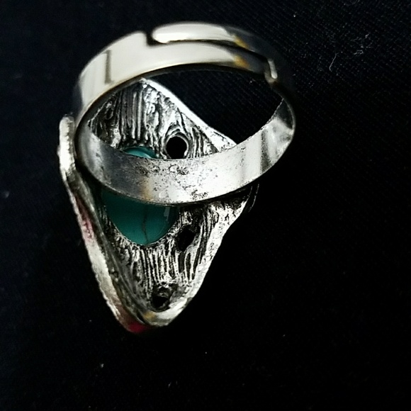 💍💜GORGEOUS ring - Picture 3 of 8