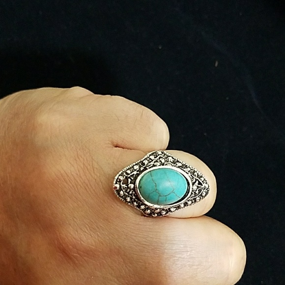 💍💜GORGEOUS ring - Picture 7 of 8
