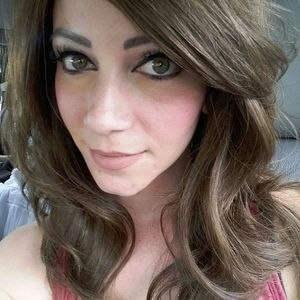 Meet your Posher, Cassandra