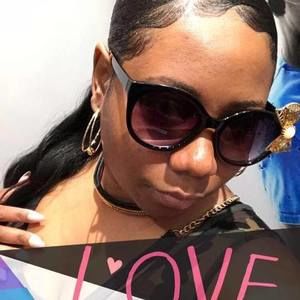 Meet your Posher, Denise