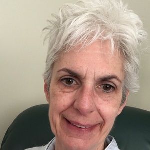 Meet your Posher, Cynthia