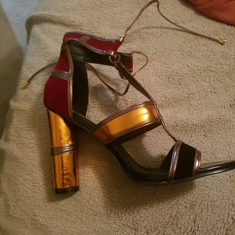 Cape Robbin Multi color heels