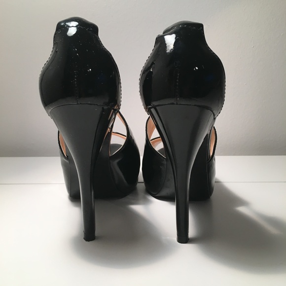 Guess Hondo Platform Peep Toe Pumps - Picture 5 of 7