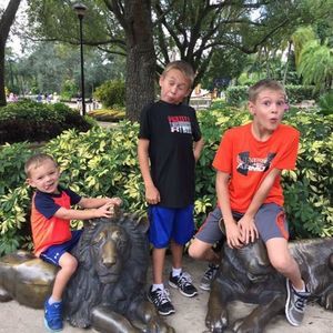 Meet your Posher, Lanaya