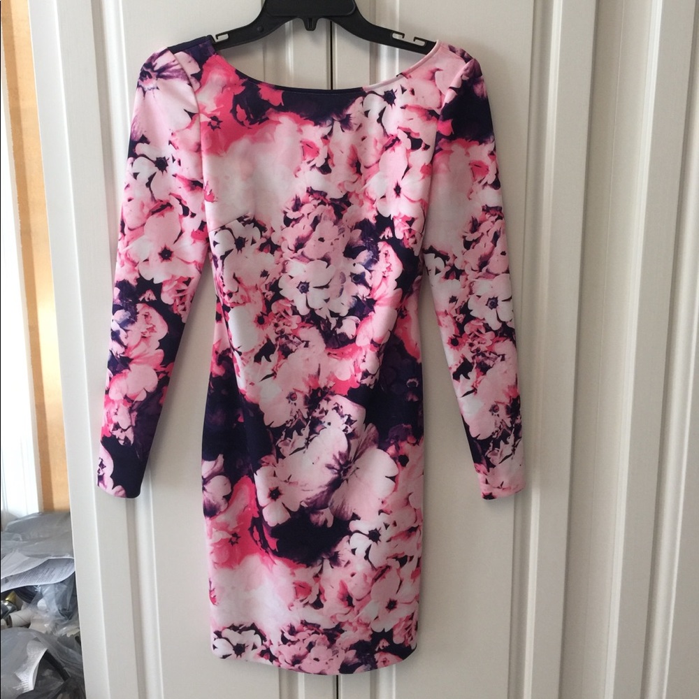Gianni Bini figure flattening dress. Pink &Navy.
