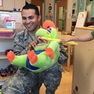 Meet your Posher, Christian