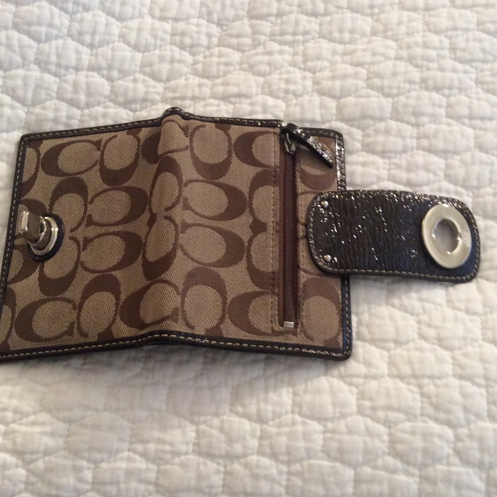 Coach Wallet - Picture 2 of 4