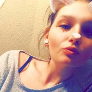 Meet your Posher, Courtney