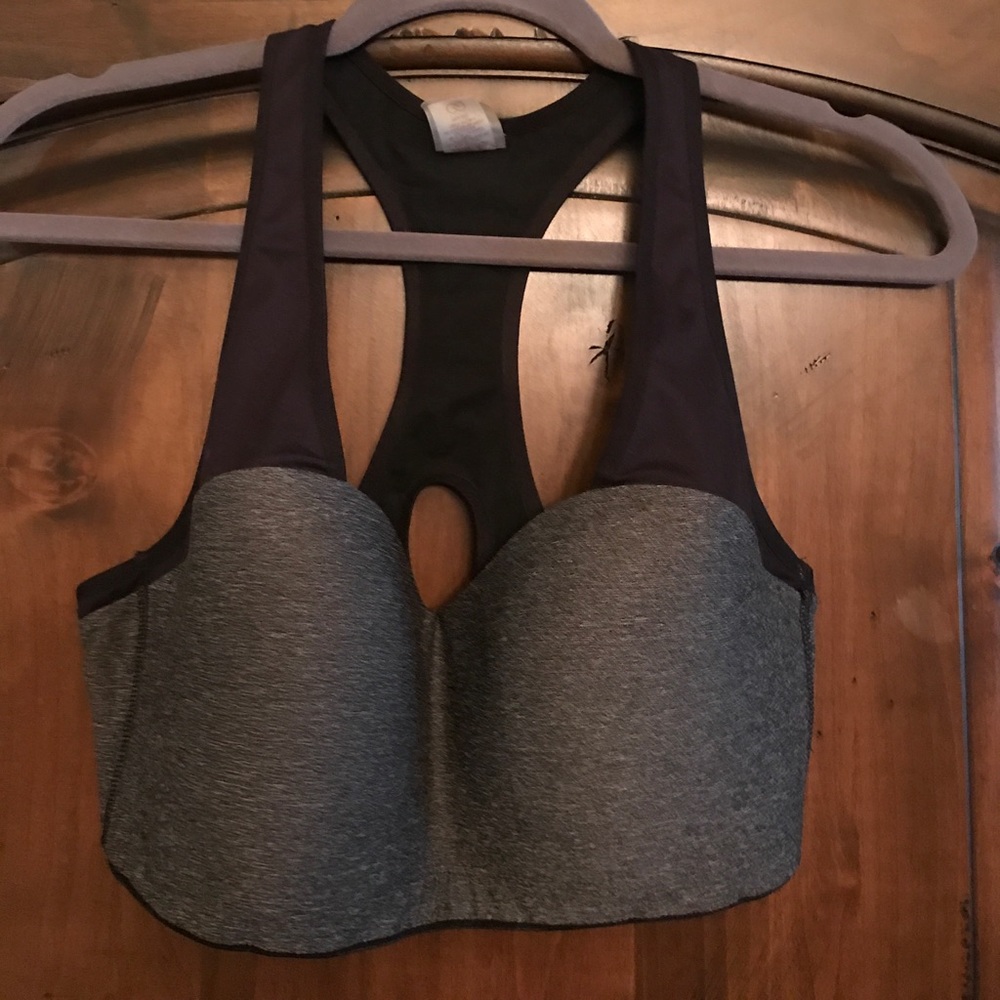 Calia Sports Bra by Carrie Underwood