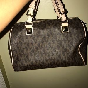 Authentic Michael Kors Grayson Large