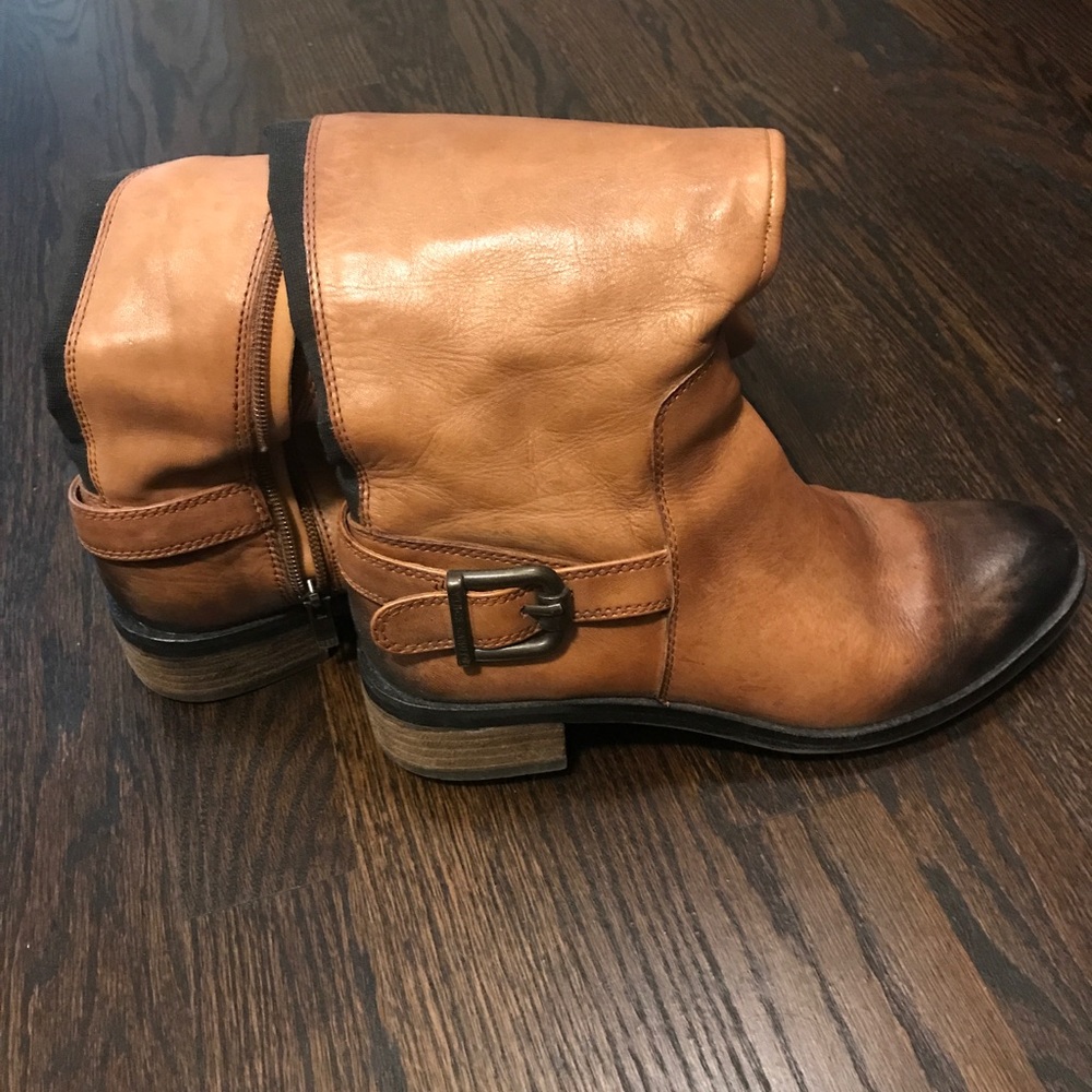 🌟 Vince Camuto Boots 7/37!