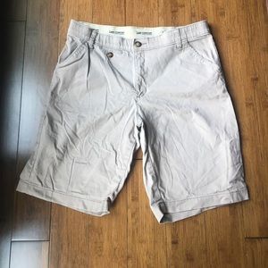 🔴 4 for $20 🔴Lee Khaki Shorts