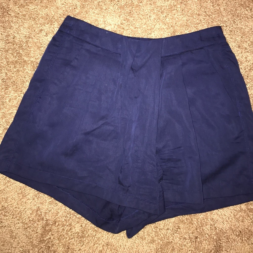 Lululemon &go keepsake shorts hero blue