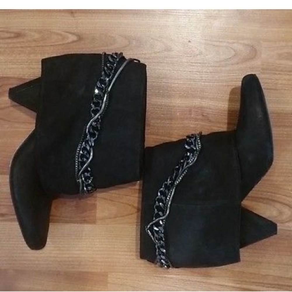 Boutique 9 black booties chain details GUC 9.5