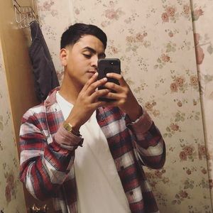 Meet your Posher, Ulises