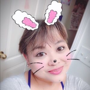 Meet your Posher, Edith