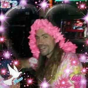 Meet your Posher, Clint