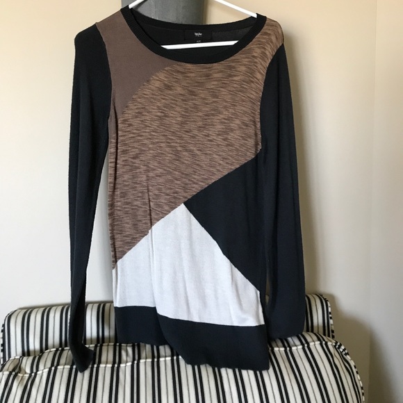 Sweater - Picture 1 of 1