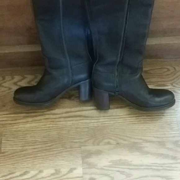Tory Burch Riding Boot - Picture 4 of 8