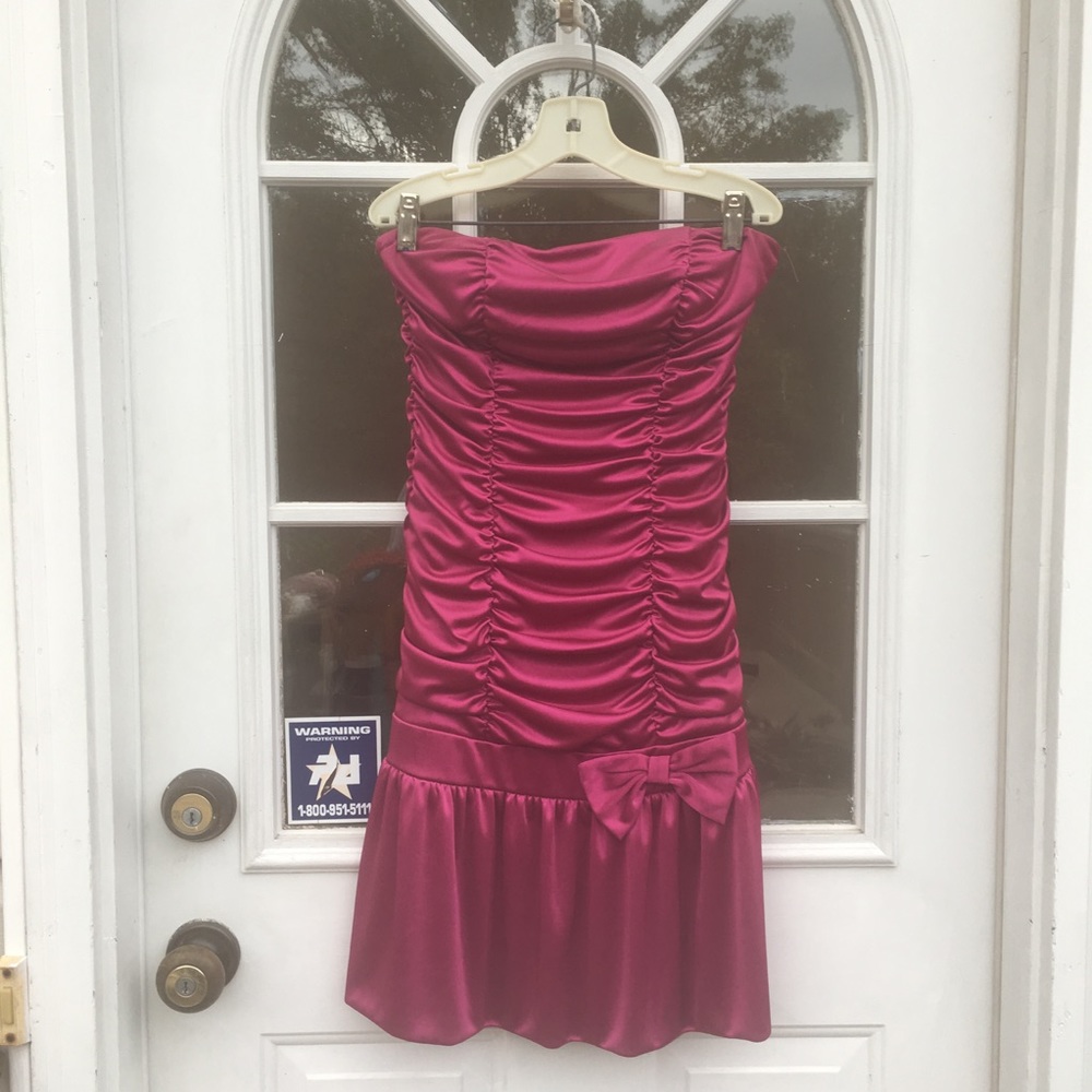Short pink dress