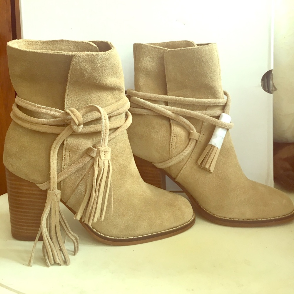 NWB ALDO Heeled Booties