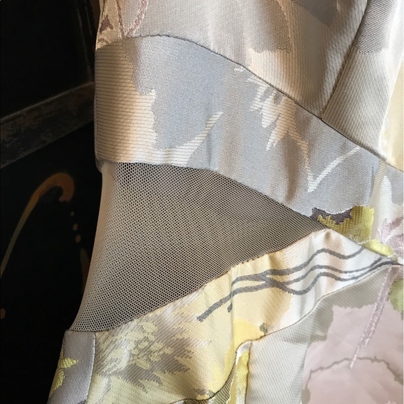 Floral evening dress with cut out sides. - Picture 6 of 7