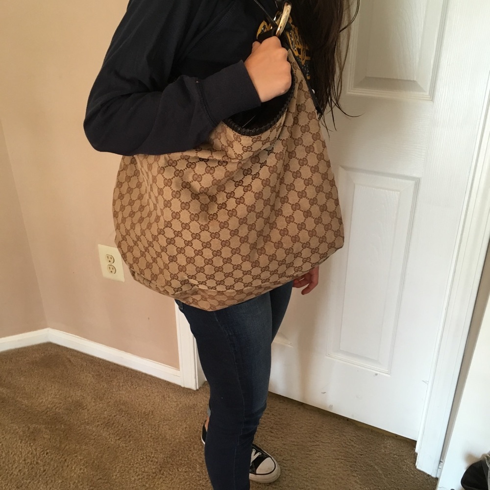 Authentic Gucci Horsebit Hobo