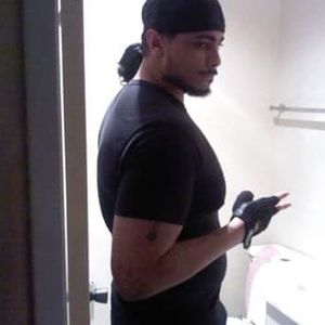 Meet your Posher, Carlos