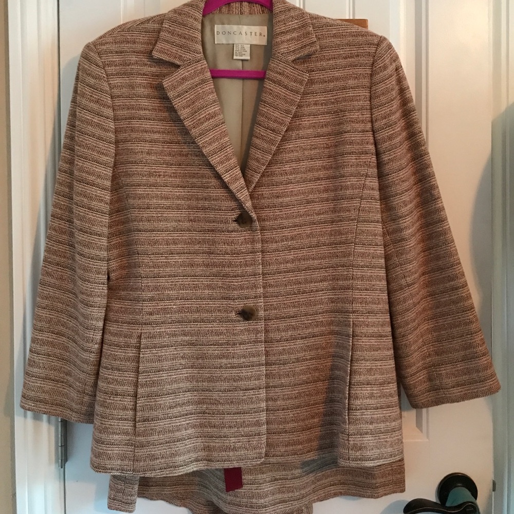 Beautiful vintage Doncaster suit