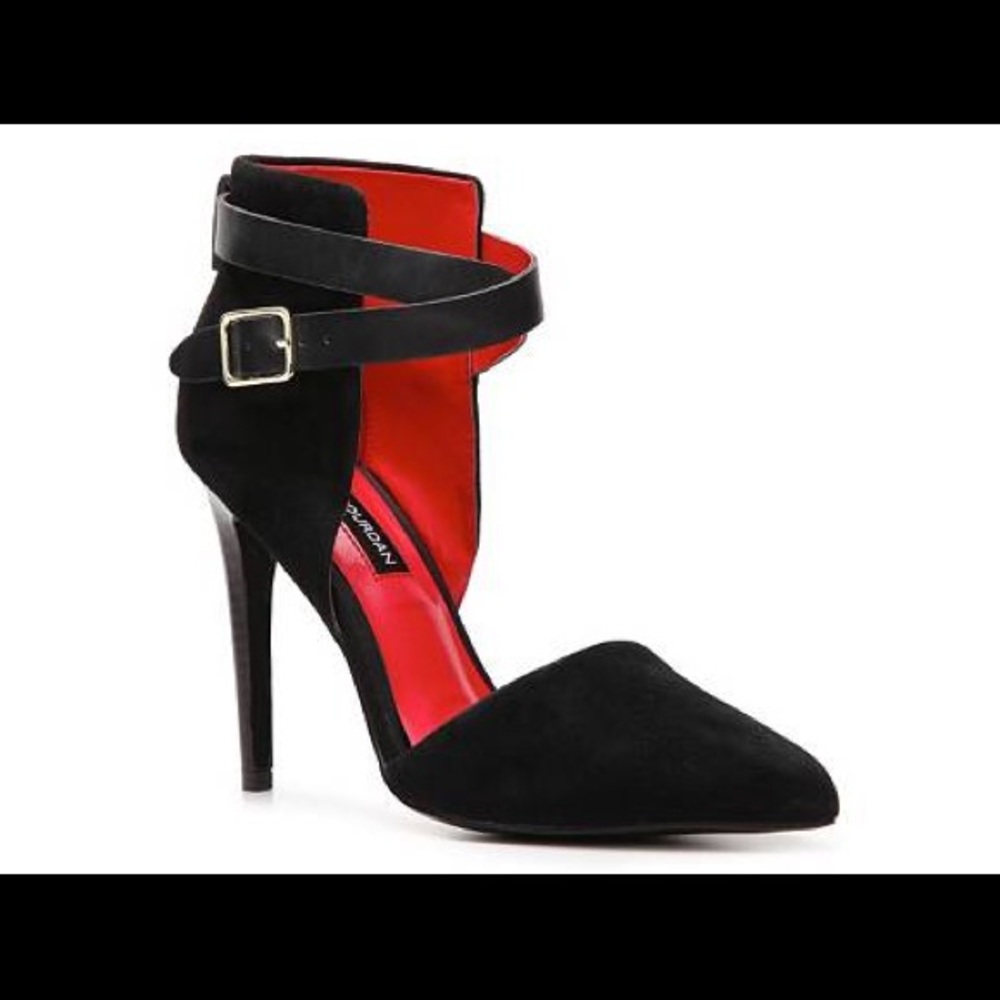 Charles Jourdan size 8.5 Black Torte Heels