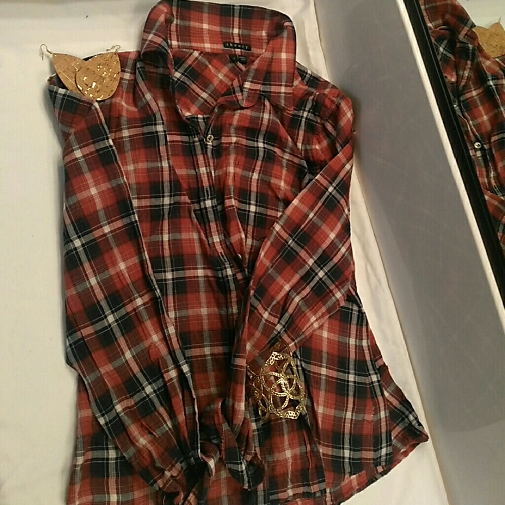 Lightweight Fall Theory Button Down Shirt.