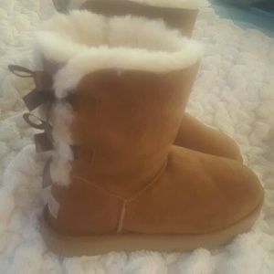 Bailey Bow Ugg Boots