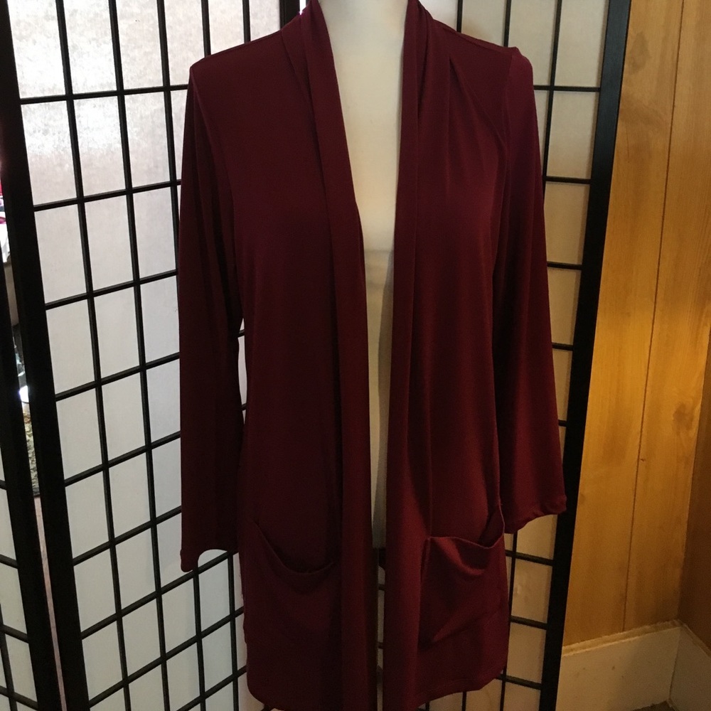 Beautiful Susan Graver liquid knit cardigan.
