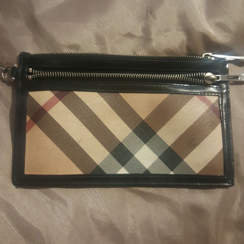 Used burberry clutch