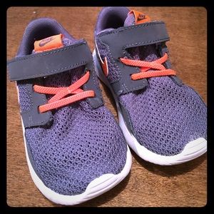 TODDLER BOY NIKE SNEAKERS