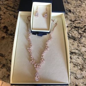 Necklace and earrings