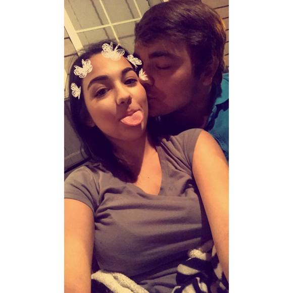 Meet your Posher, Ariel - Picture 1 of 1