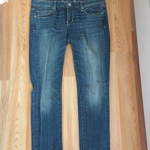 American Eagle dark wash skinny jeans